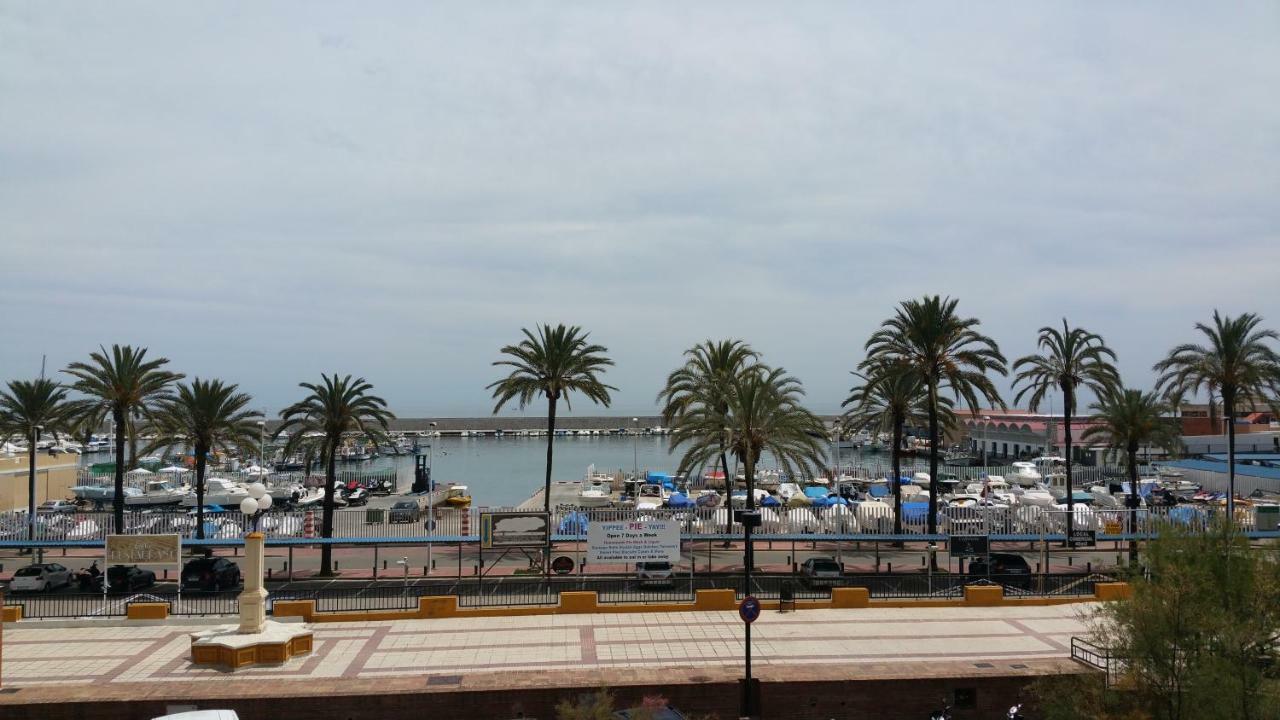 Ferienwohnung Apartamento Junto Al Puerto De Fuengirola Exterior foto